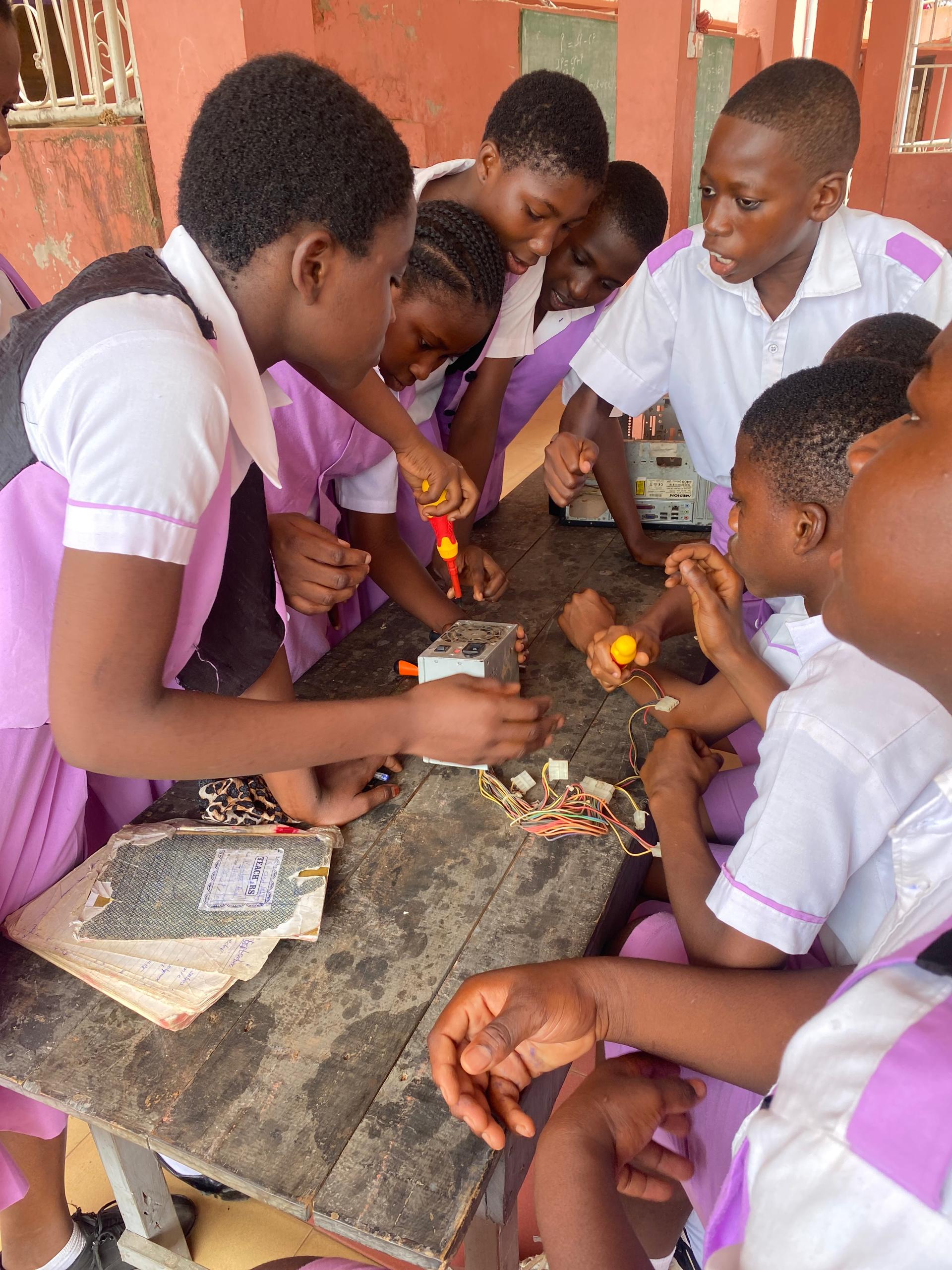 Computing Lesson - JHS 1-4